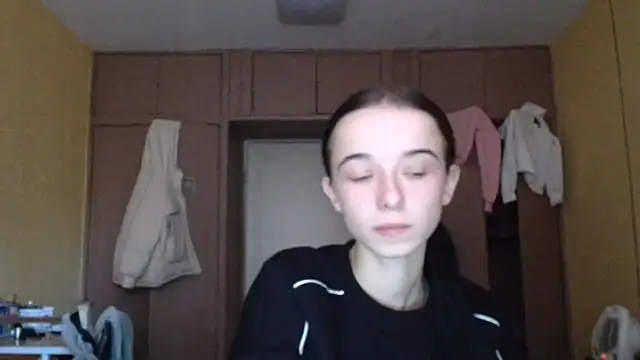 Emilia Light online show from October 30, 7:28 am