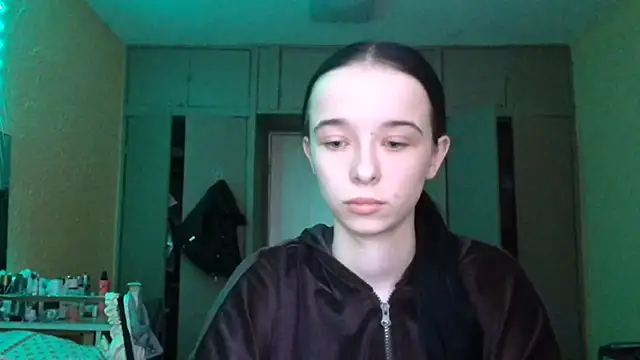 Emilia Light online show from March 10, 5:44 am