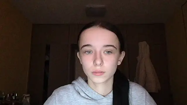 Emilia Light online show from December 23, 9:19 am