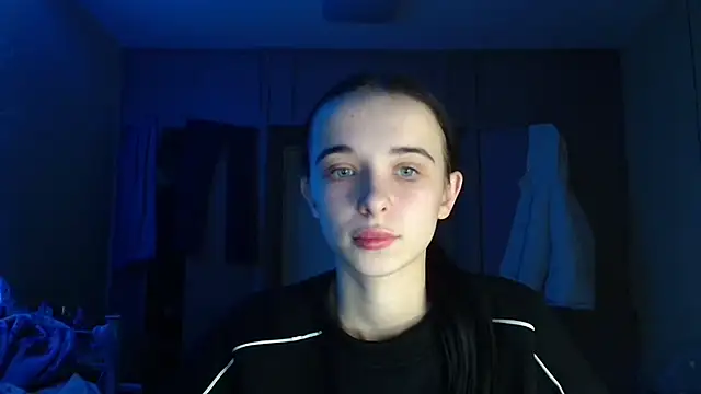 Emilia Light online show from December 15, 4:46 pm