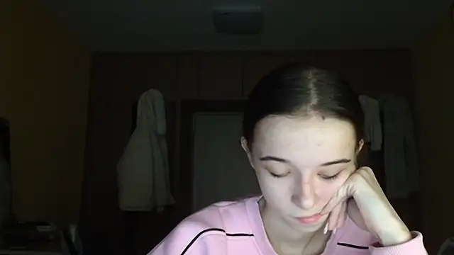 Emilia Light online show from October 27, 7:53 am