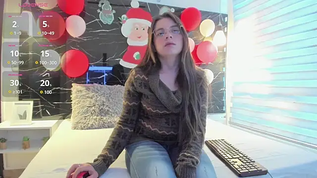 ZOE LE online show from December 22, 11:43 am