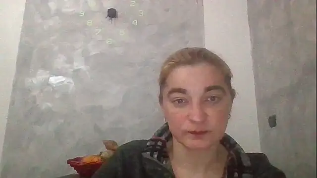 Snapshot of GoldenAngelMilf chatting on February 25, 6:30 pm GoldenAngelMilf online show from February 25, 6:30 pm