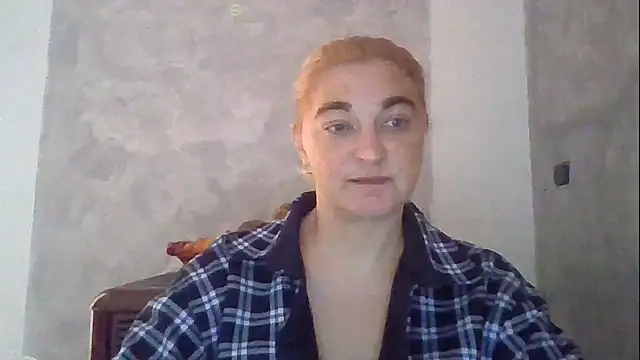 Snapshot of GoldenAngelMilf chatting on January 10, 10:54 am GoldenAngelMilf online show from January 10, 10:54 am