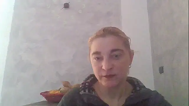 Snapshot of GoldenAngelMilf chatting on February 26, 12:38 pm GoldenAngelMilf online show from February 26, 12:38 pm