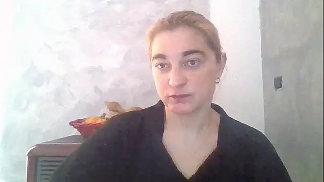 Snapshot of GoldenAngelMilf chatting on February 27, 11:32 am GoldenAngelMilf online show from February 27, 11:32 am