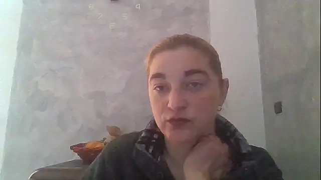 Snapshot of GoldenAngelMilf chatting on February 24, 12:06 pm GoldenAngelMilf online show from February 24, 12:06 pm