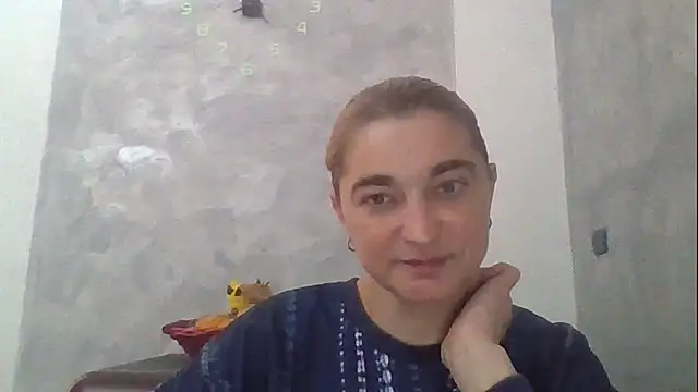 GoldenAngelMilf online show from March 12, 7:23 am