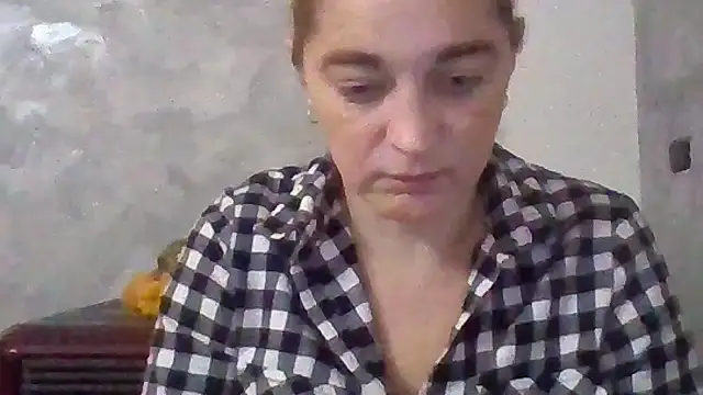 Snapshot of GoldenAngelMilf chatting on November 14, 3:59 pm GoldenAngelMilf online show from November 14, 3:59 pm