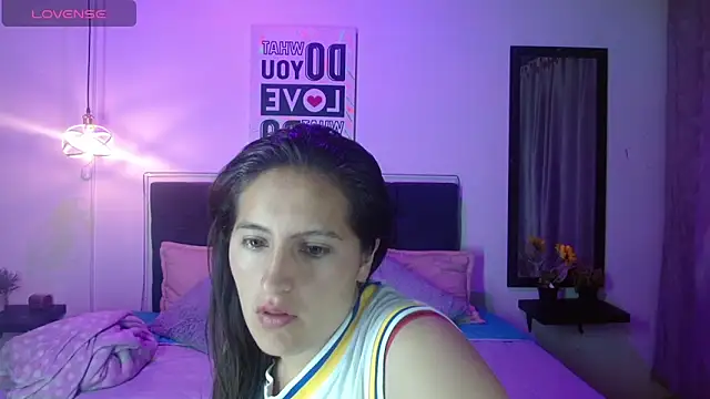 Snapshot of Sharon_10_ chatting on October 15, 1:59 am Sharon 10  online show from October 15, 1:59 am
