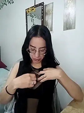 Snapshot of YaraDuartee chatting on December 14, 7:41 pm YaraDuartee online show from December 14, 7:41 pm