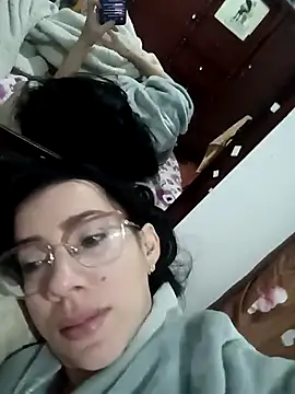 YaraDuartee online show from November 23, 1:37 am