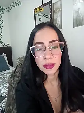Snapshot of YaraDuartee chatting on March 8, 2:04 am YaraDuartee online show from March 8, 2:04 am