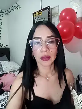 Snapshot of YaraDuartee chatting on February 21, 12:12 am YaraDuartee online show from February 21, 12:12 am