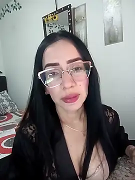 Snapshot of YaraDuartee chatting on March 16, 2:08 am YaraDuartee online show from March 16, 2:08 am