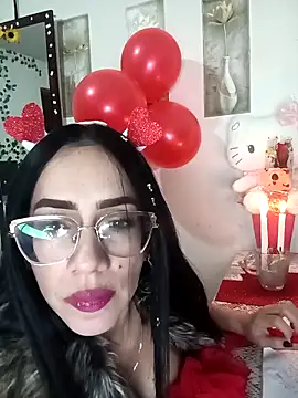 Snapshot of YaraDuartee chatting on February 15, 12:55 am YaraDuartee online show from February 15, 12:55 am