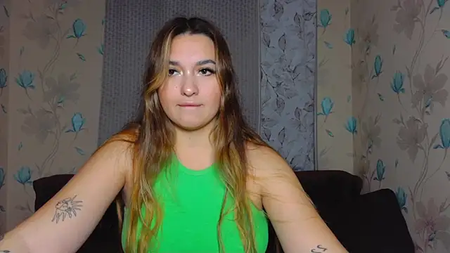 Snapshot of YourEmily_xx chatting on October 4, 7:59 pm YourEmily xx online show from October 4, 7:59 pm