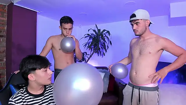 Spaceboys18 online show from October 15, 1:26 am