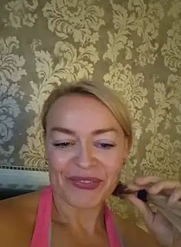 Snapshot of demidelightfulxx chatting on September 27, 4:46 pm demidelightfulxx online show from September 27, 4:46 pm