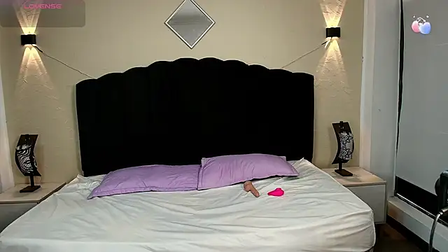 GabySweett  online show from December 2, 12:40 pm