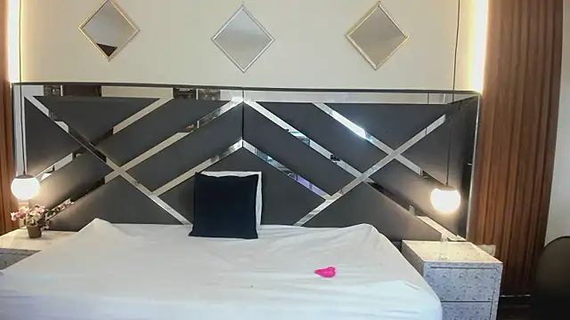 GabySweett  online show from April 5, 1:40 pm