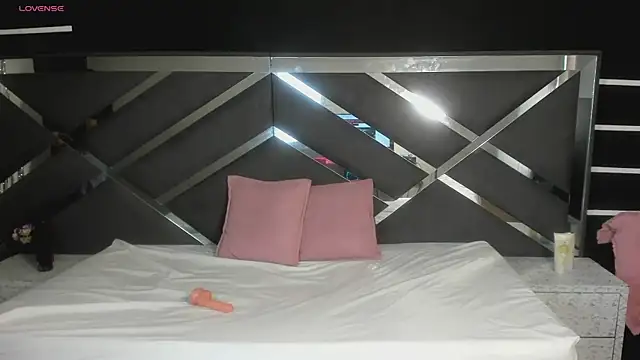 GabySweett  online show from November 23, 12:15 pm