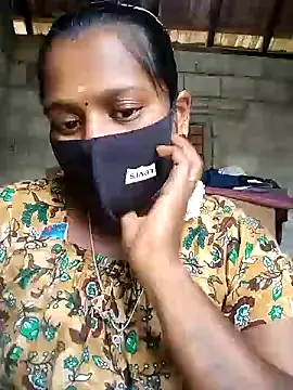 Snapshot of Tamil_Hot_Sandy chatting on November 22, 4:33 am Tamil Hot Sandy online show from November 22, 4:33 am