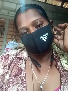 Snapshot of Tamil_Hot_Sandy chatting on October 15, 4:55 am Tamil Hot Sandy online show from October 15, 4:55 am