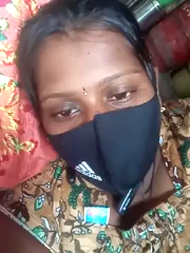 Snapshot of Tamil_Hot_Sandy chatting on October 22, 4:23 am Tamil Hot Sandy online show from October 22, 4:23 am