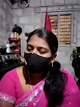 Snapshot of Tamil_Hot_Sandy chatting on December 17, 3:50 pm Tamil Hot Sandy online show from December 17, 3:50 pm