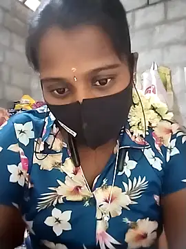 Snapshot of Tamil_Hot_Sandy chatting on December 14, 6:19 am Tamil Hot Sandy online show from December 14, 6:19 am