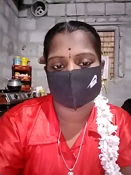 Tamil Hot Sandy online show from February 10, 4:50 pm