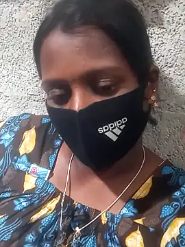 Snapshot of Tamil_Hot_Sandy chatting on October 18, 4:58 am Tamil Hot Sandy online show from October 18, 4:58 am