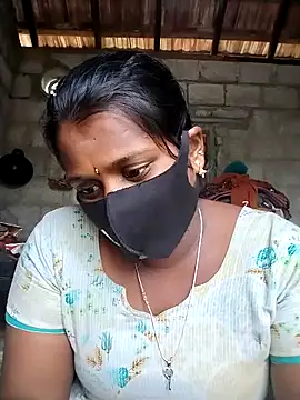 Snapshot of Tamil_Hot_Sandy chatting on November 14, 9:02 am Tamil Hot Sandy online show from November 14, 9:02 am