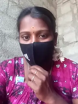 Snapshot of Tamil_Hot_Sandy chatting on October 29, 5:06 am Tamil Hot Sandy online show from October 29, 5:06 am