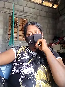 Snapshot of Tamil_Hot_Sandy chatting on November 15, 7:01 am Tamil Hot Sandy online show from November 15, 7:01 am