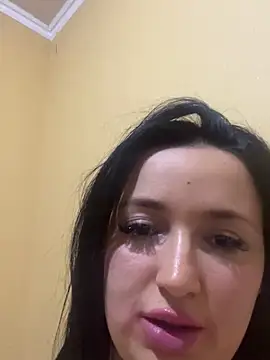 Snapshot of LoveMiQueen1 chatting on October 18, 3:58 pm LoveMiQueen1 online show from October 18, 3:58 pm