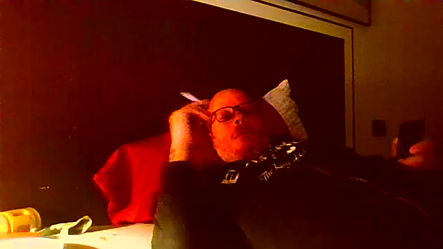 ilmilanese76 online show from September 26, 7:43 pm