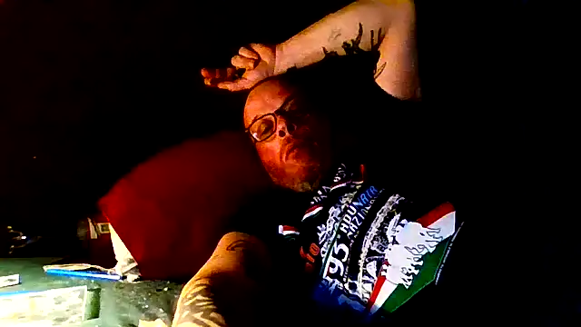 ilmilanese76 online show from February 28, 2:33 am