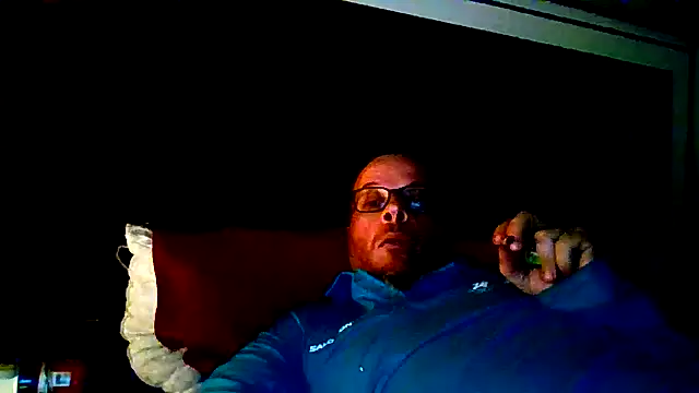 ilmilanese76 online show from February 27, 2:23 am