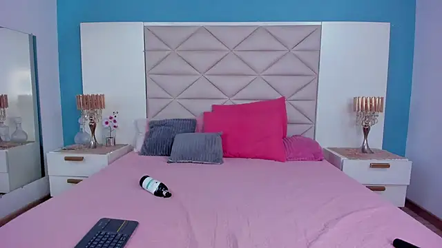 EliDurann online show from October 2, 11:57 am