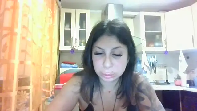 QueenMomyS online show from October 22, 9:35 pm