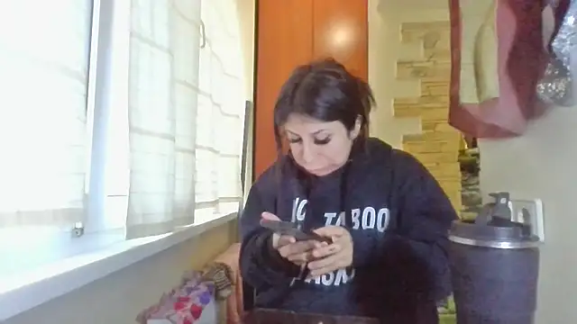 QueenMomyS online show from December 19, 8:49 am