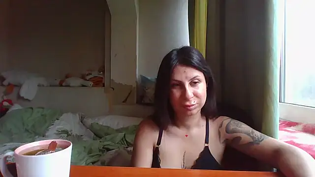 QueenMomyS online show from November 11, 9:26 am