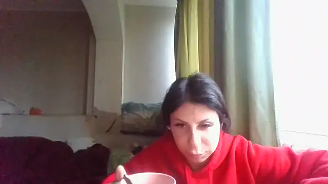 QueenMomyS online show from December 4, 7:07 am