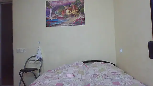 QueenMomyS online show from November 26, 8:09 pm