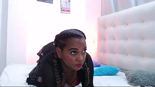 Snapshot of queen-dayanna chatting on October 11, 12:39 pm queen-dayanna online show from October 11, 12:39 pm