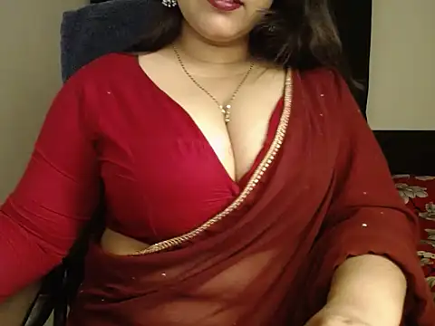 Queen Homaira online show from February 17, 2:31 am