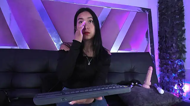 KateValencia online show from March 12, 1:44 am