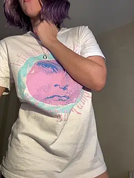 Capricho 01 online show from November 18, 6:55 pm